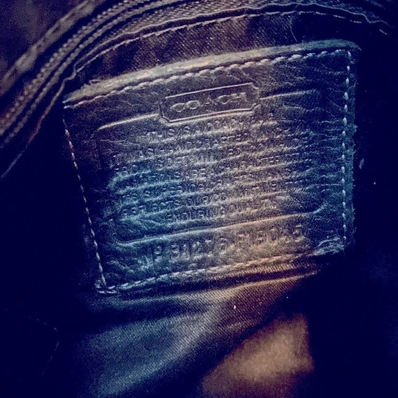 Coach in black pebbled leather - Vintage - Picture 8 of 13